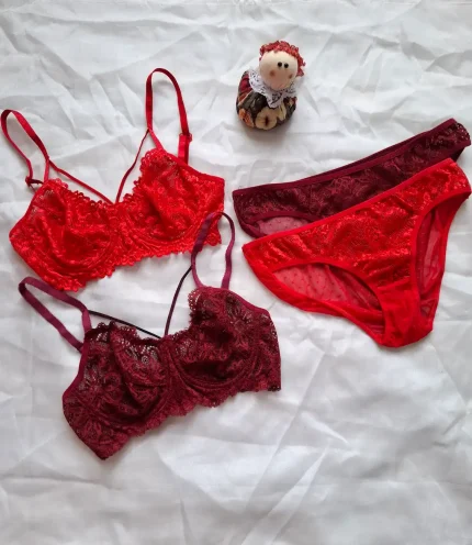 ست شورت و سوتین توری فنر دار و هارنس دار(دو هارنس)